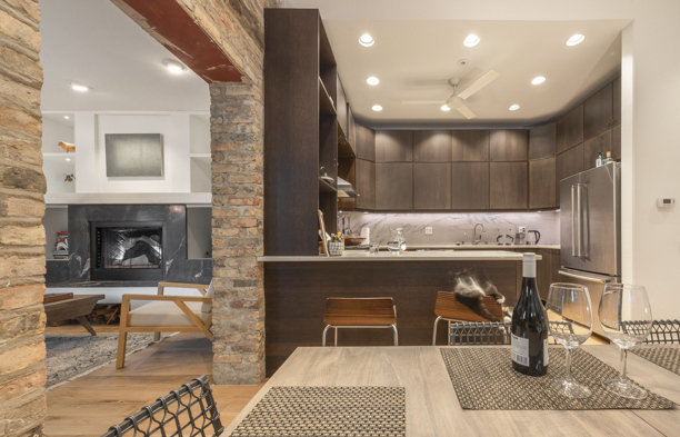 Bucktown Rehab for Two Artists: Kitchen
