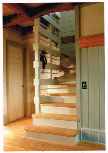 Dot House: Staircase