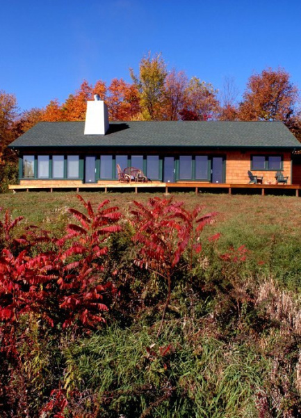 Duck Lake House : Front view