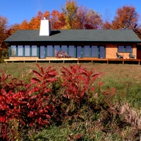 Duck Lake House : Front view