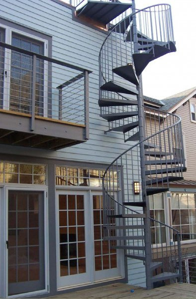 Lincoln Park Rehab: Rear yard