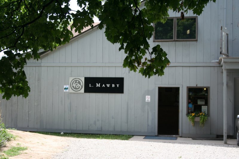 L. Mawby Vineyards: Tasting room entrance
