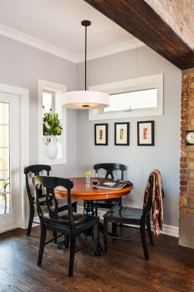 Roscoe village Rehab: Breakfast nook