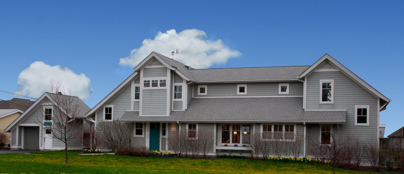 Teal House: Exterior